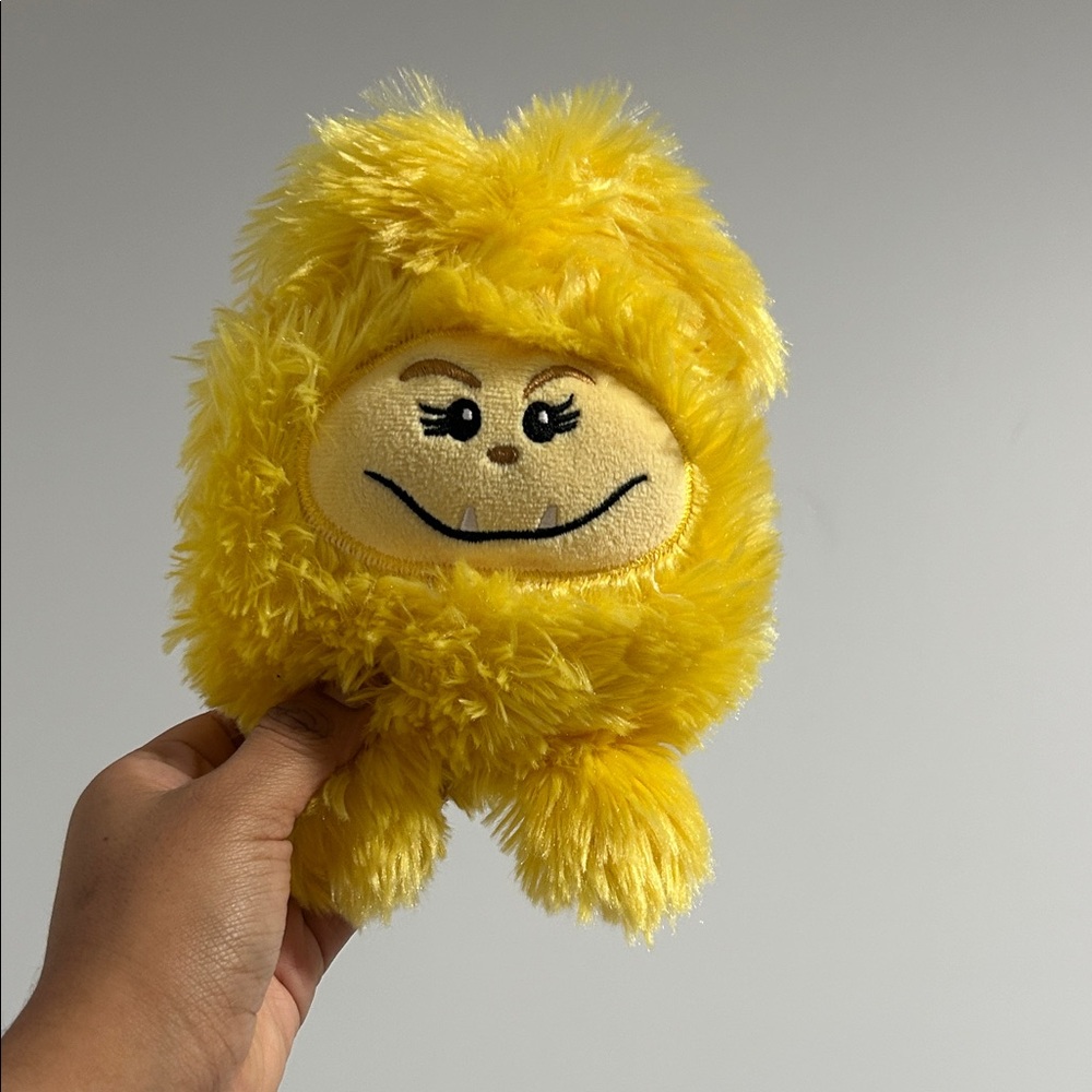 Gigglescape Yellow Plush Toy